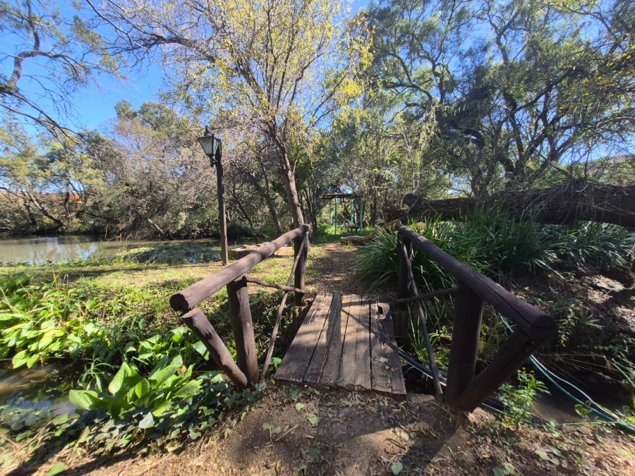 Commercial Property for Sale in Hartbeespoort Rural North West